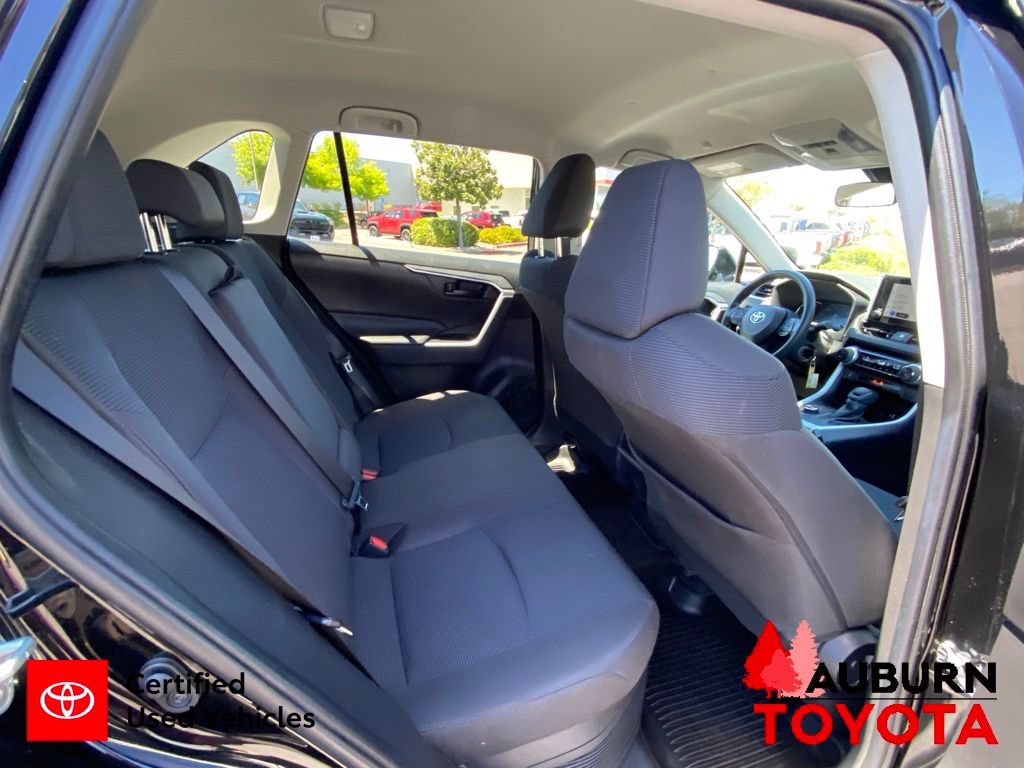 Certified 2024 Toyota RAV4 LE AWD/4WD image 18