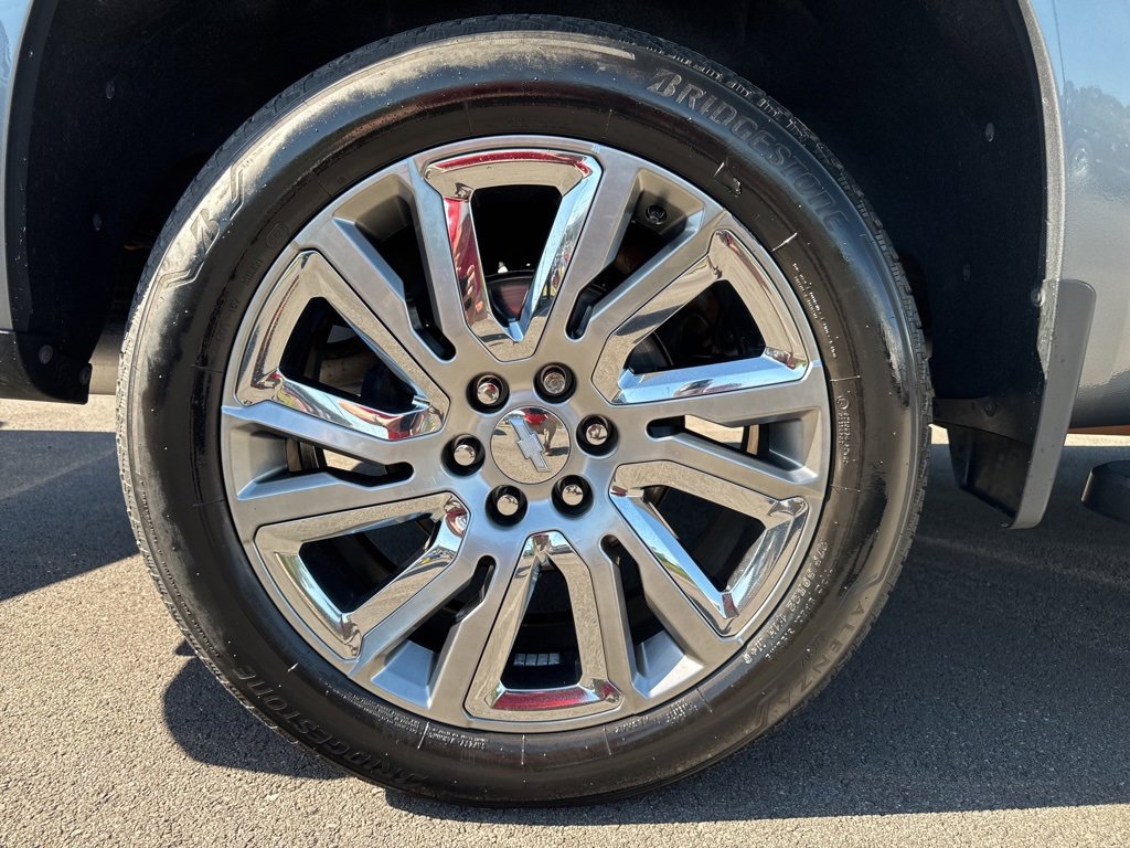 Used 2019 Chevrolet Silverado 1500 High Country w/ High Country Premium Package image 13