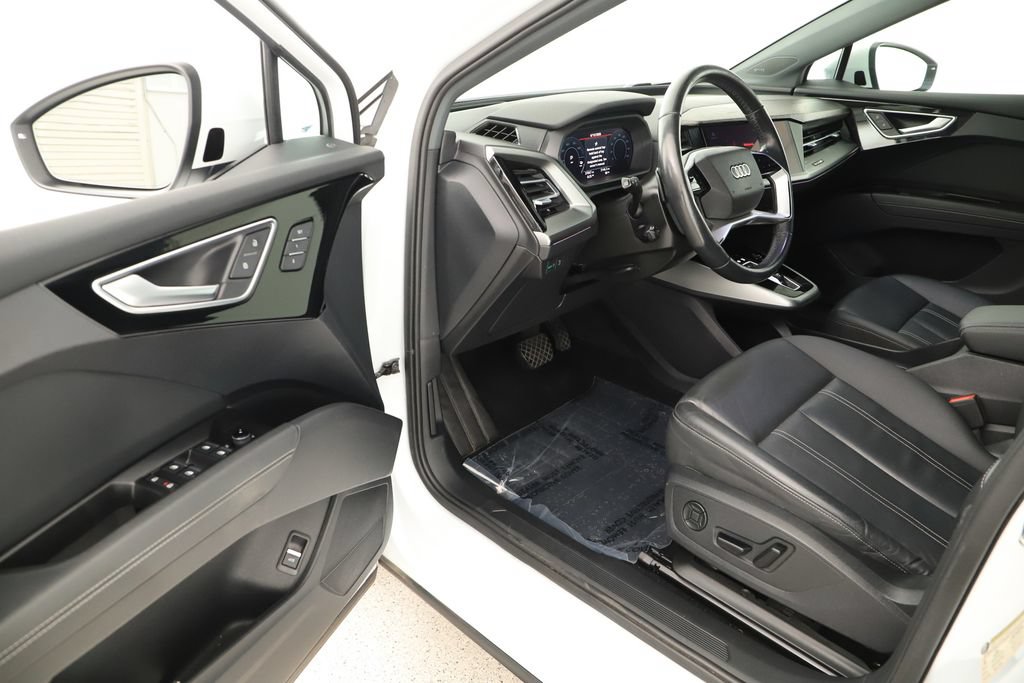 Certified 2024 Audi Q4 e-tron Prestige AWD/4WD image 14