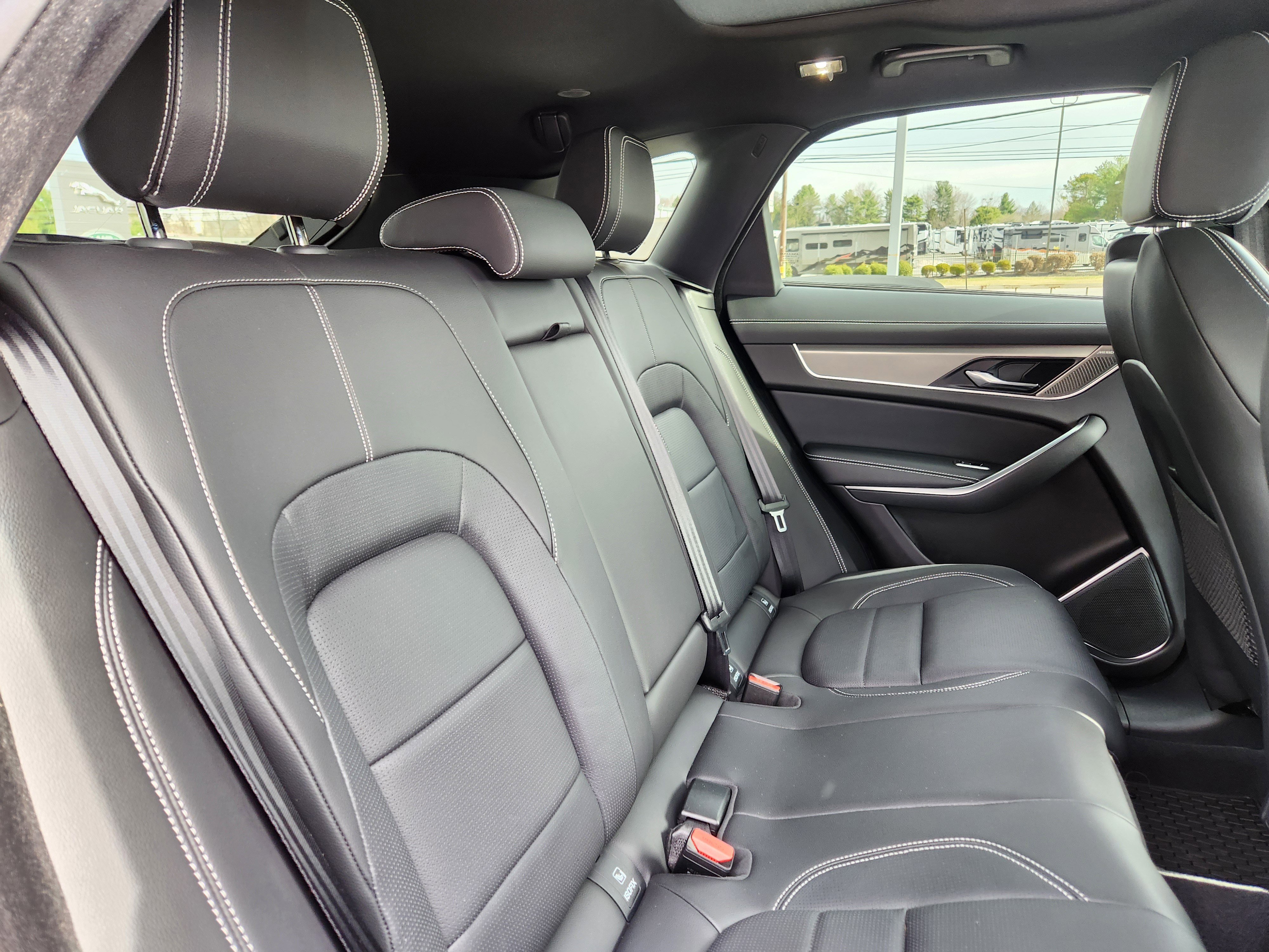 Certified 2026 Jaguar F-PACE R-Dynamic S image 15