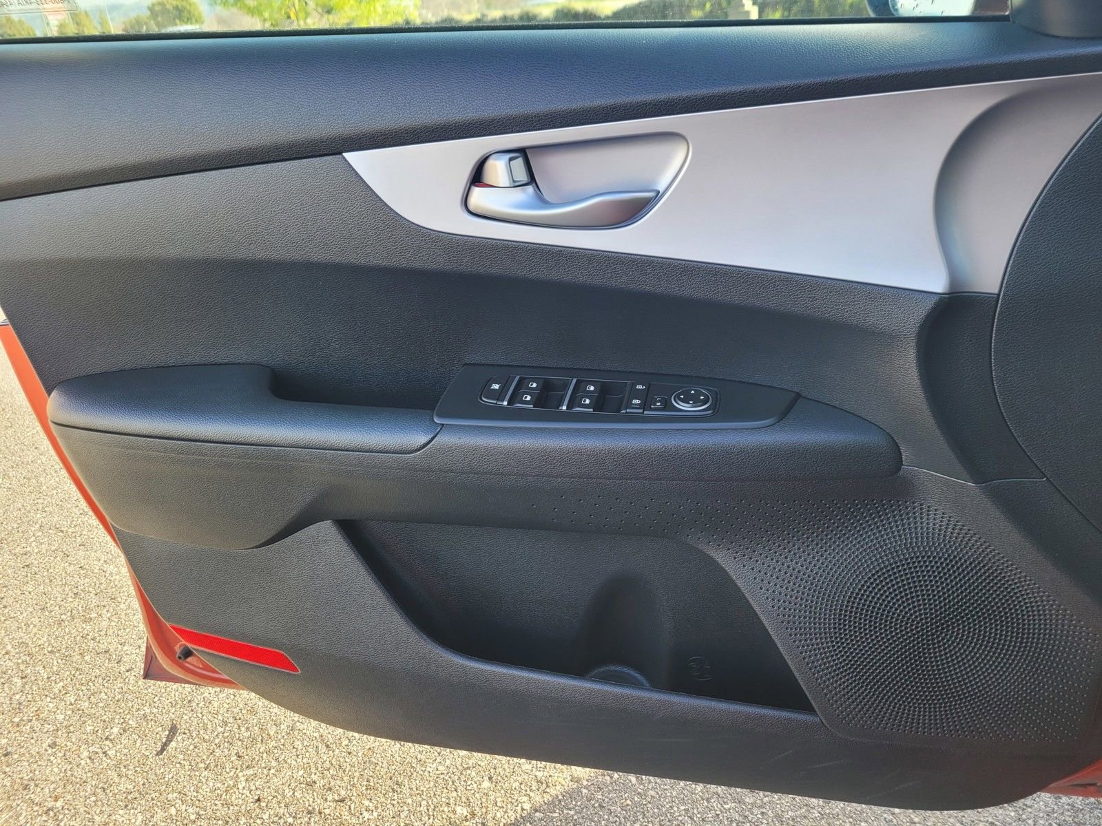 Used 2024 Kia Forte LXS w/ LXS Technology Package image 29