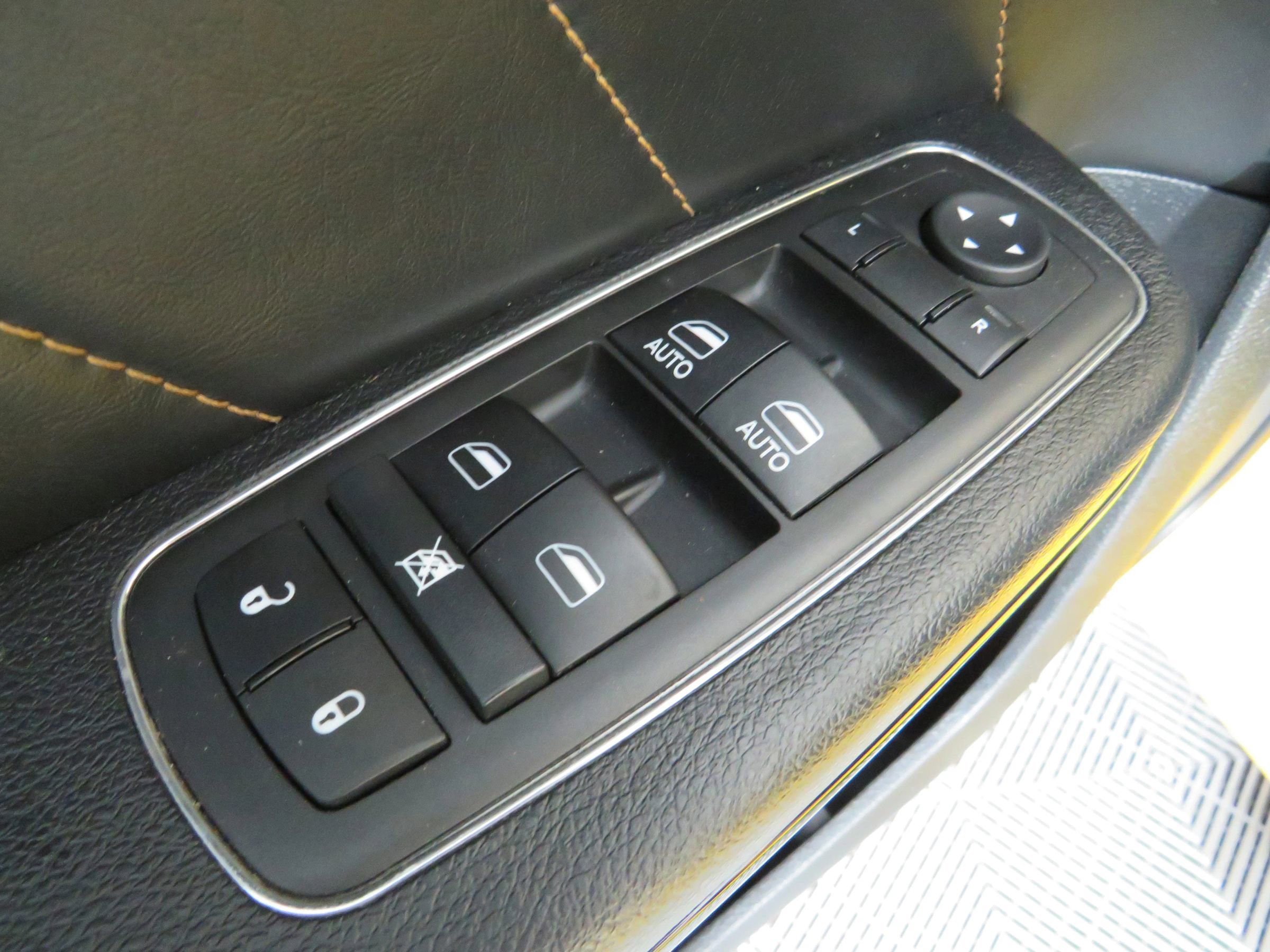 Used 2017 Dodge Charger R/T image 47