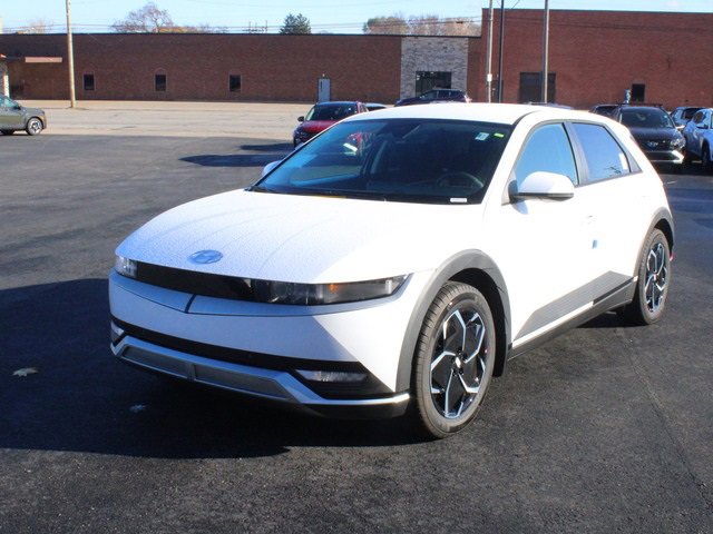 New 2024 Hyundai Ioniq 5 SEL image 3