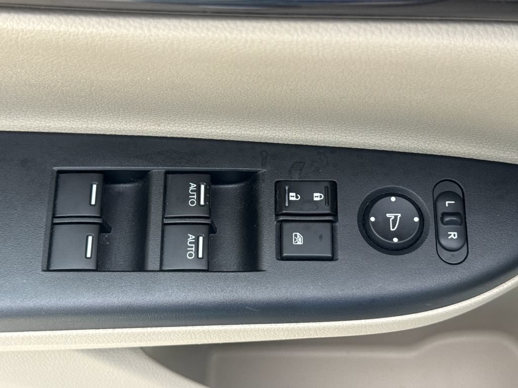 Used 2016 Honda Accord EX image 15