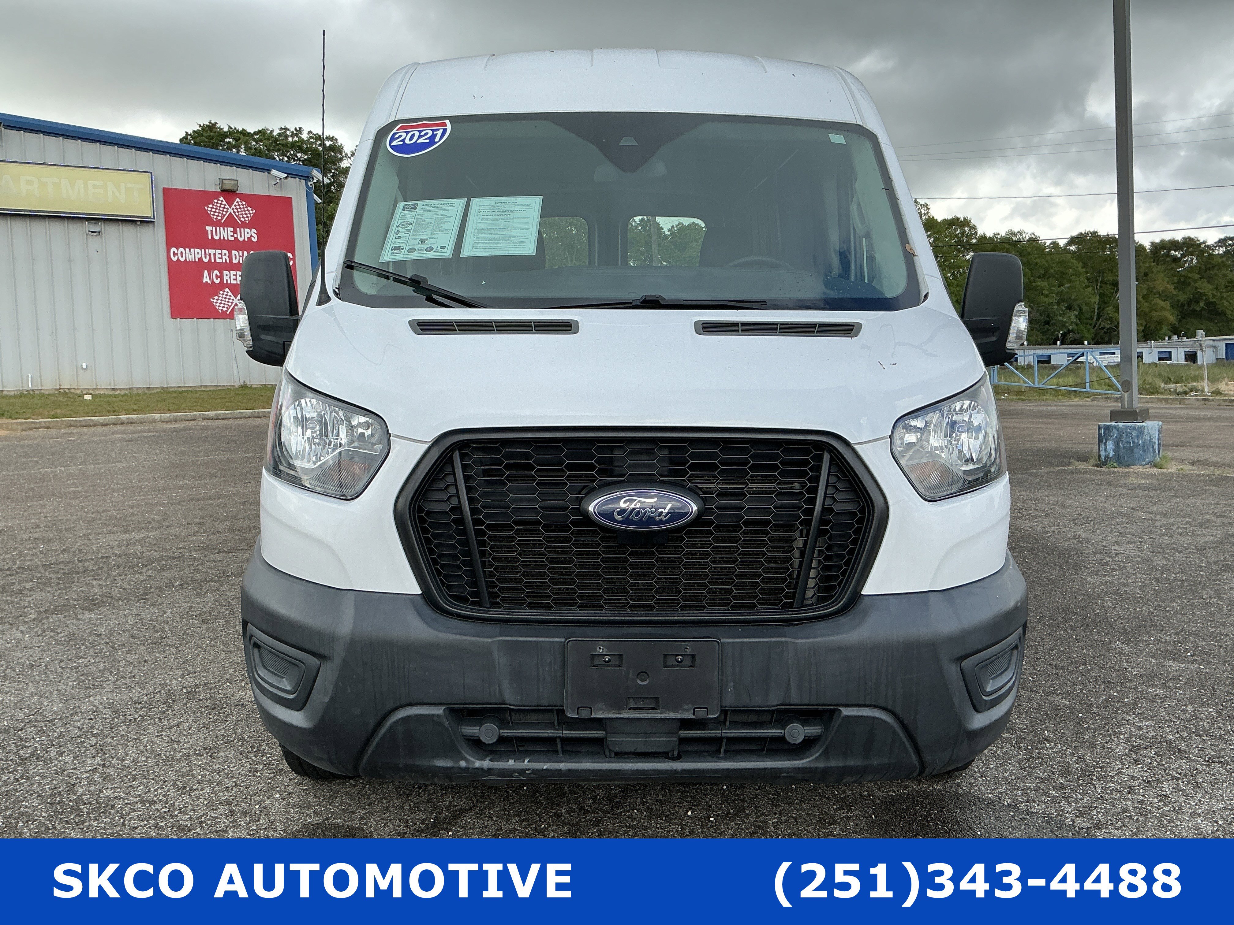 Used 2021 Ford Transit 250 Medium Roof image 8