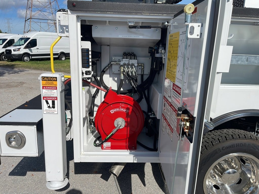 New 2026 Ford F550 4x4 SuperCab Super Duty image 11