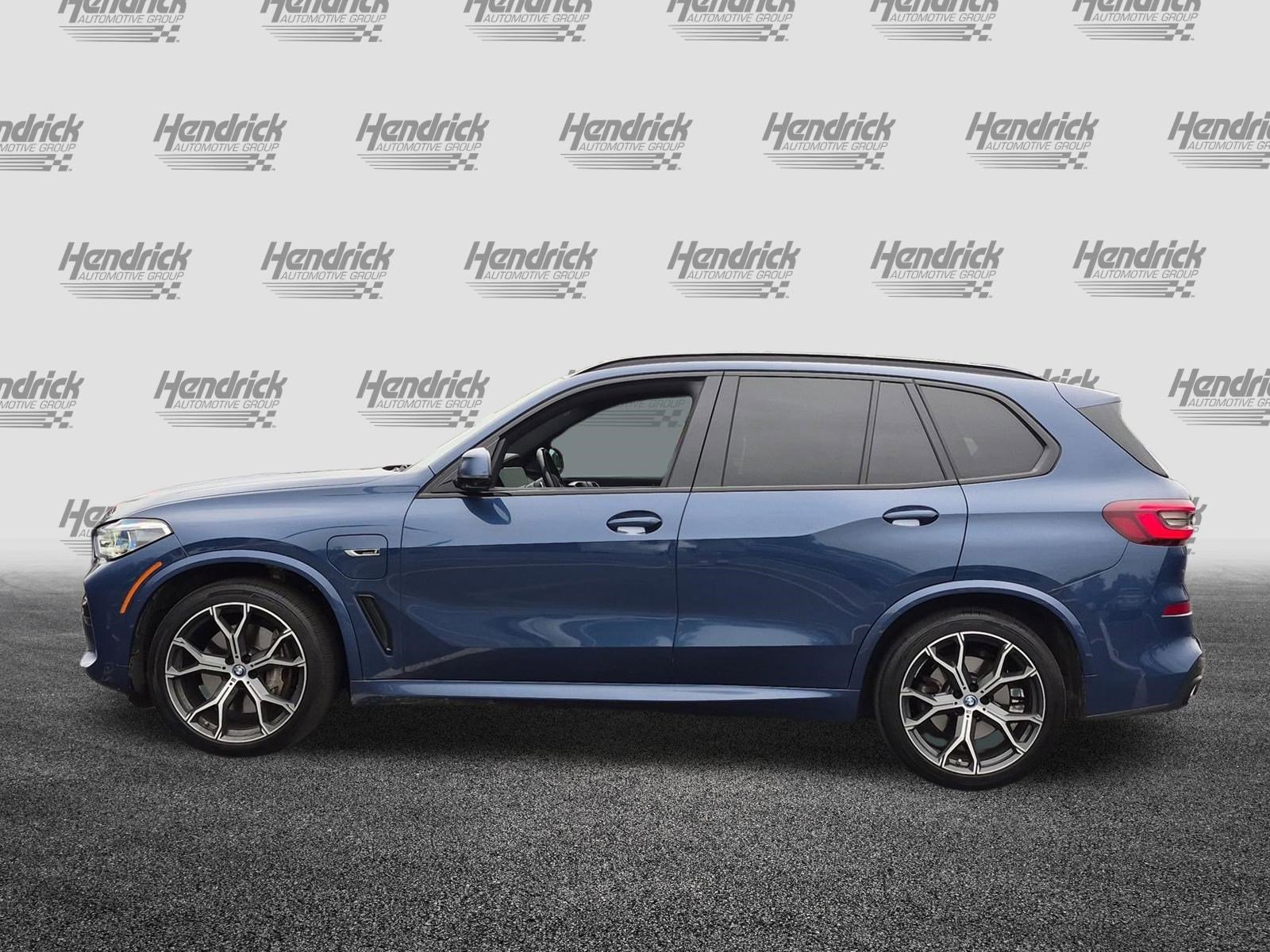 Used 2023 BMW X5 xDrive45e w/ Executive Package AWD/4WD image 7