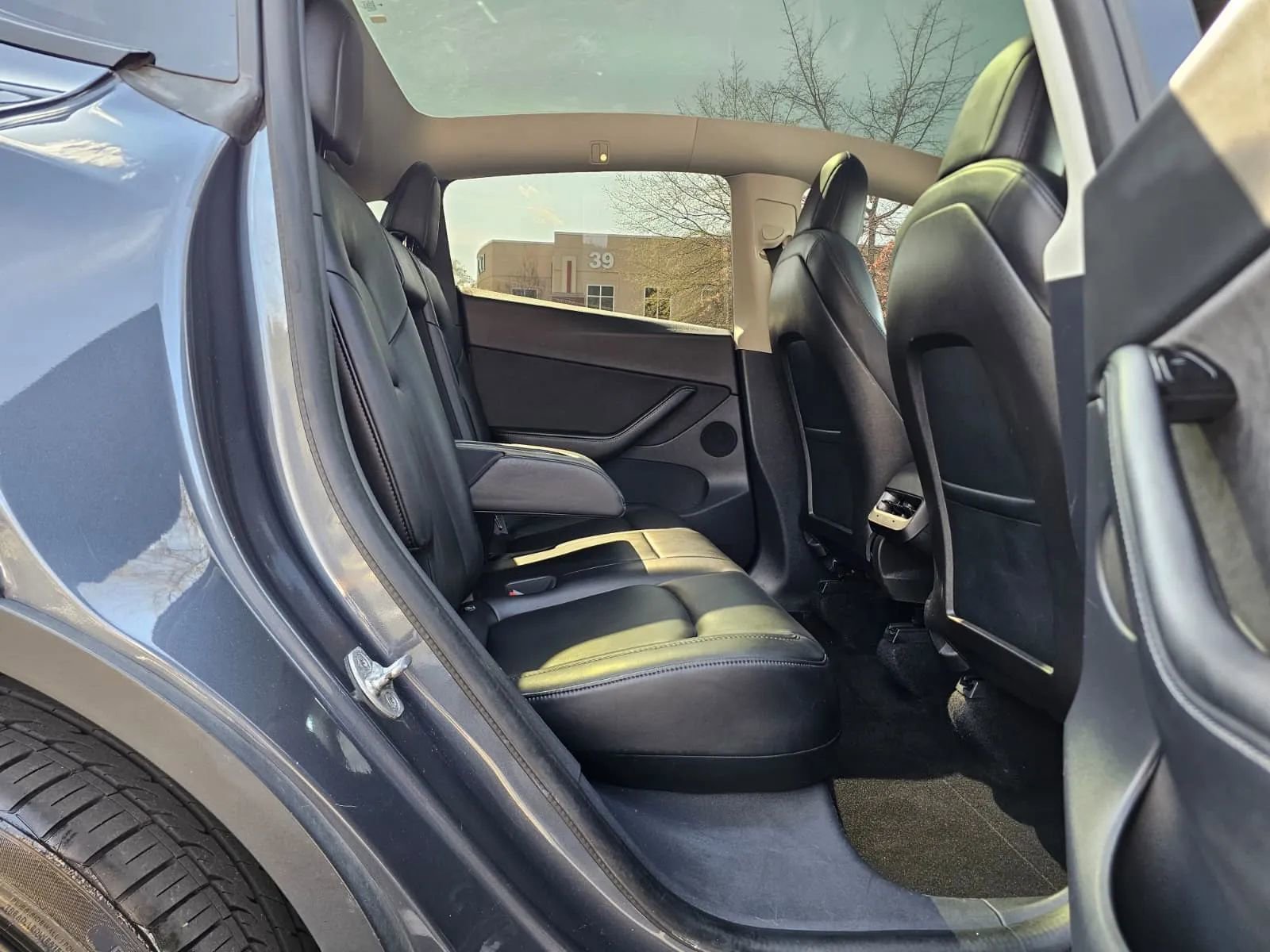 Used 2020 Tesla Model Y Long Range AWD/4WD image 13