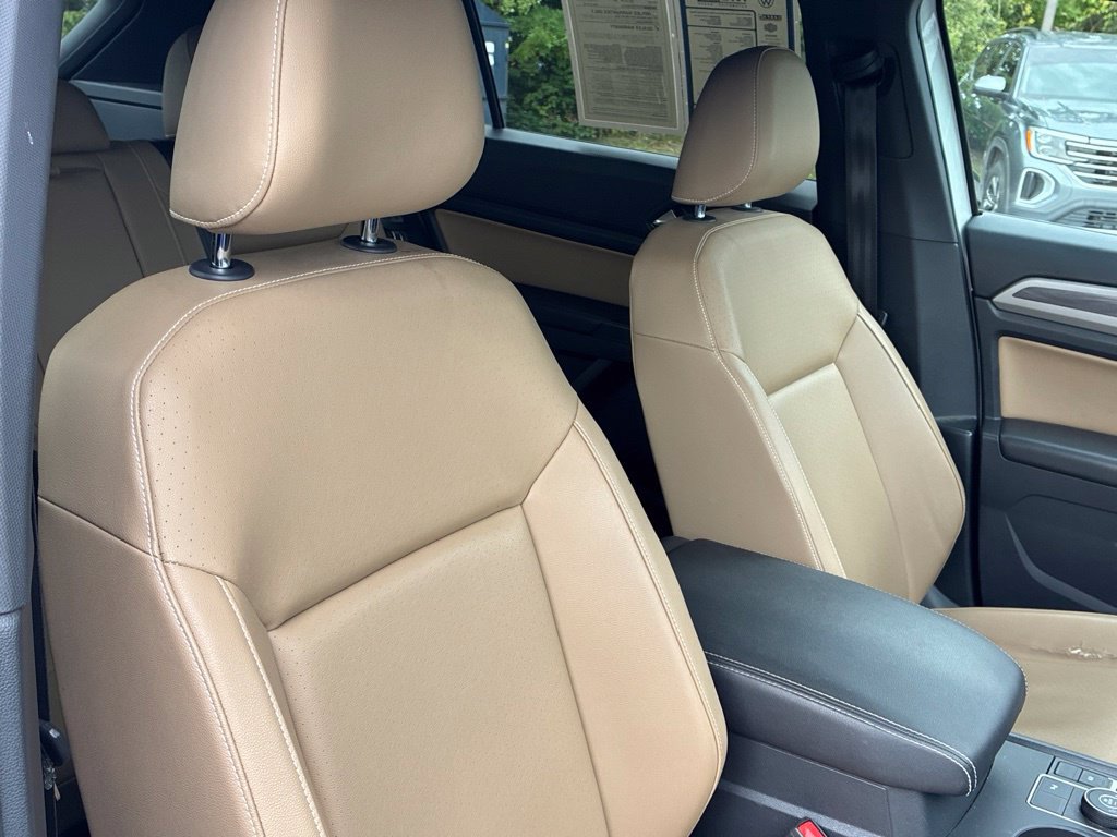 Used 2020 Volkswagen Atlas Cross Sport SE w/ Panoramic Sunroof Package AWD/4WD image 48