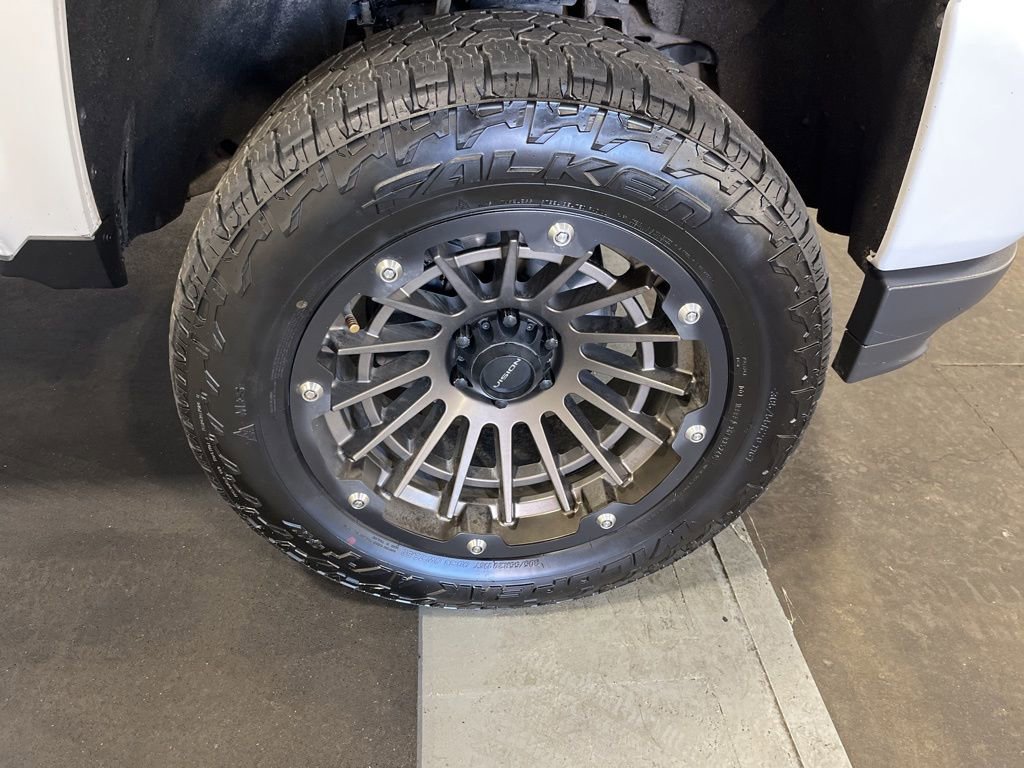 Certified 2018 Chevrolet Silverado 1500 LT w/ All Star Edition image 11