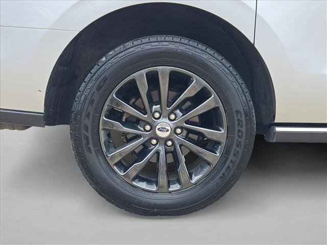 Used 2019 Ford Expedition Max Limited RWD image 23