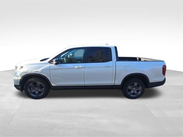 Used 2024 Honda Ridgeline TrailSport image 3