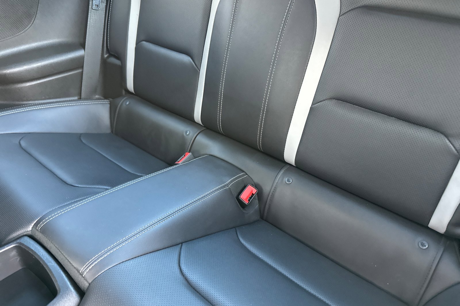 Used 2018 Chevrolet Camaro SS image 14