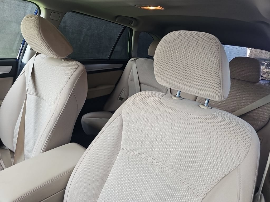 Used 2017 Subaru Outback 2.5i Premium AWD/4WD image 12