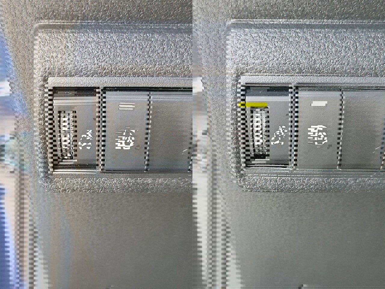 Used 2022 Toyota Corolla SE image 29