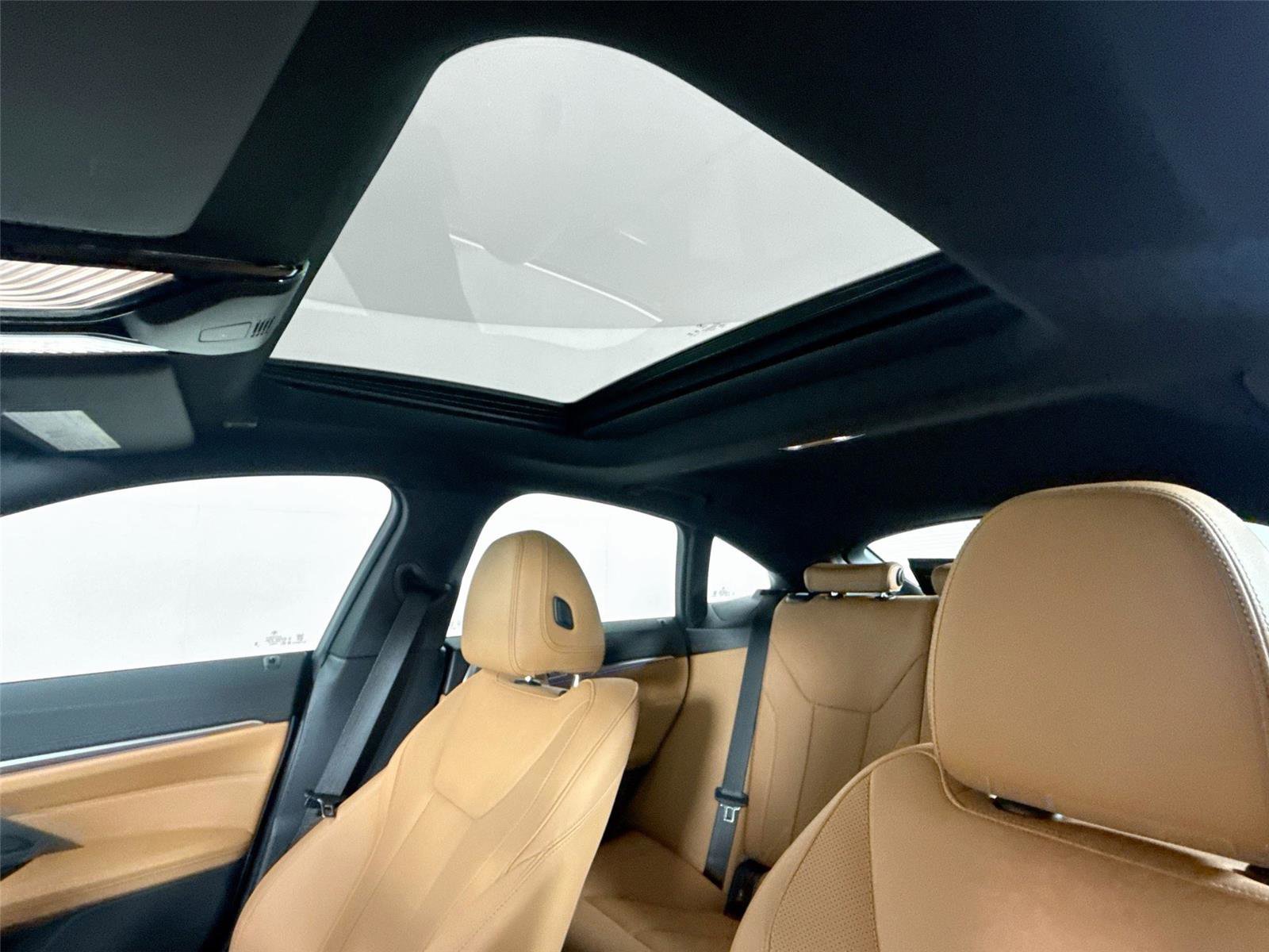 Used 2025 BMW i4 eDrive40 w/ Premium Package image 22