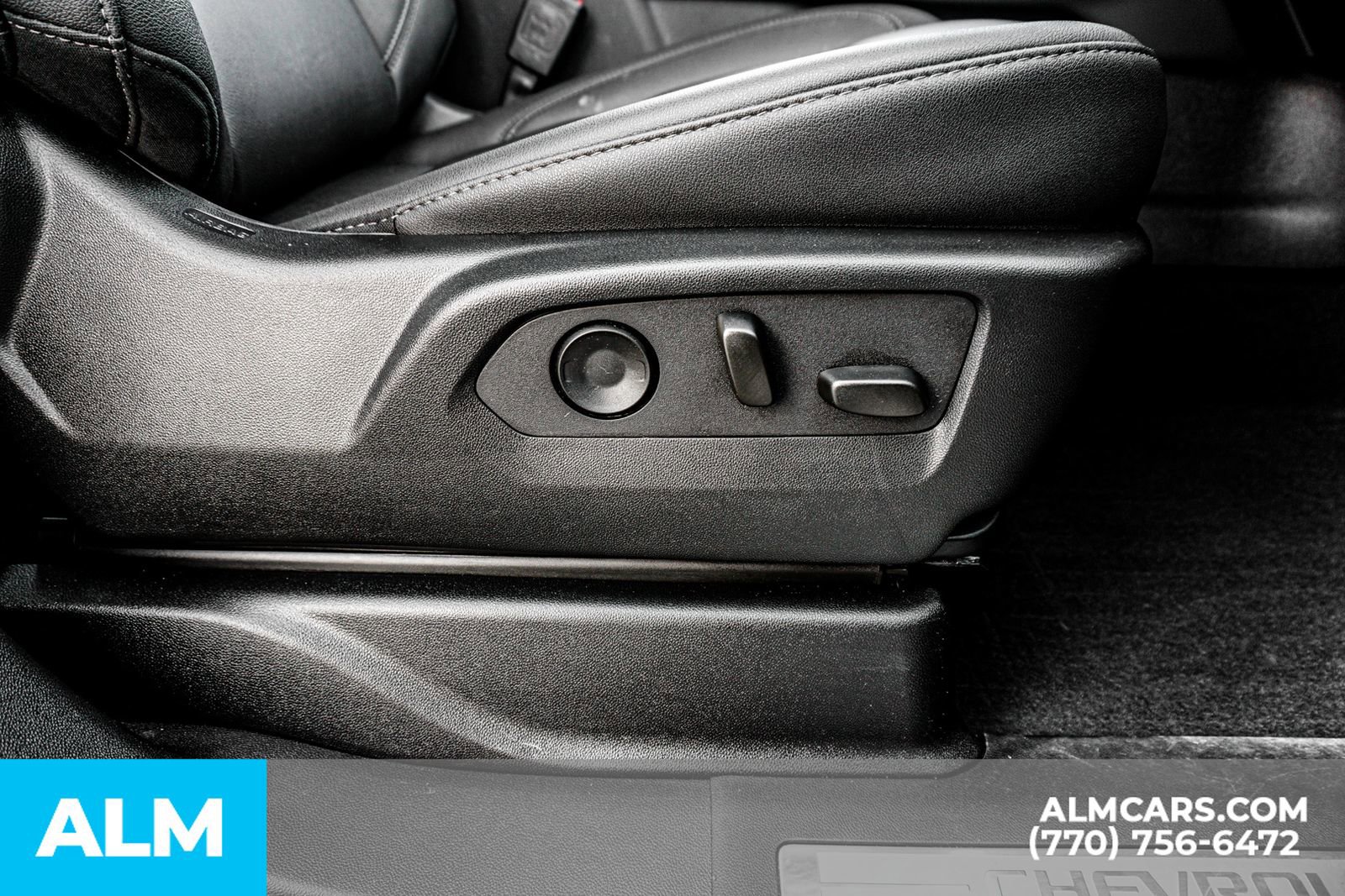 Used 2025 Chevrolet Tahoe Z71 w/ Comfort Package image 51