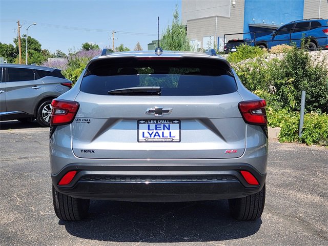 Used 2024 Chevrolet Trax RS w/ Driver Confidence Package image 13