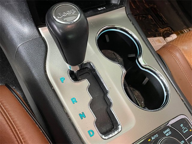 Used 2012 Jeep Grand Cherokee Overland w/ Mopar Chrome Edition Group image 9