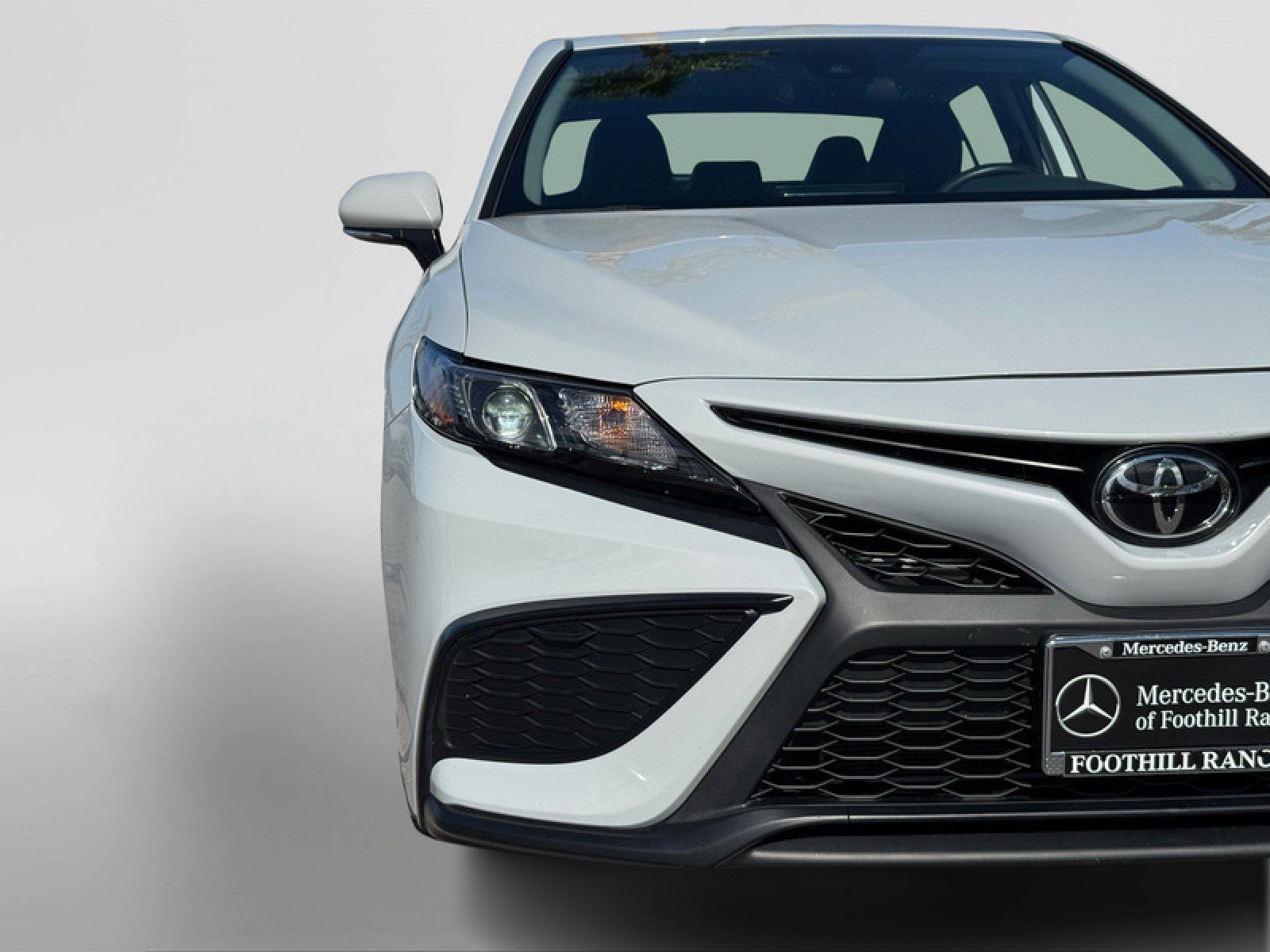 Used 2024 Toyota Camry SE image 11