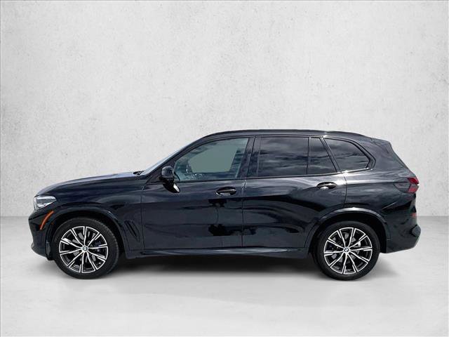 Used 2022 BMW X5 xDrive40i w/ M Sport Package AWD/4WD image 6