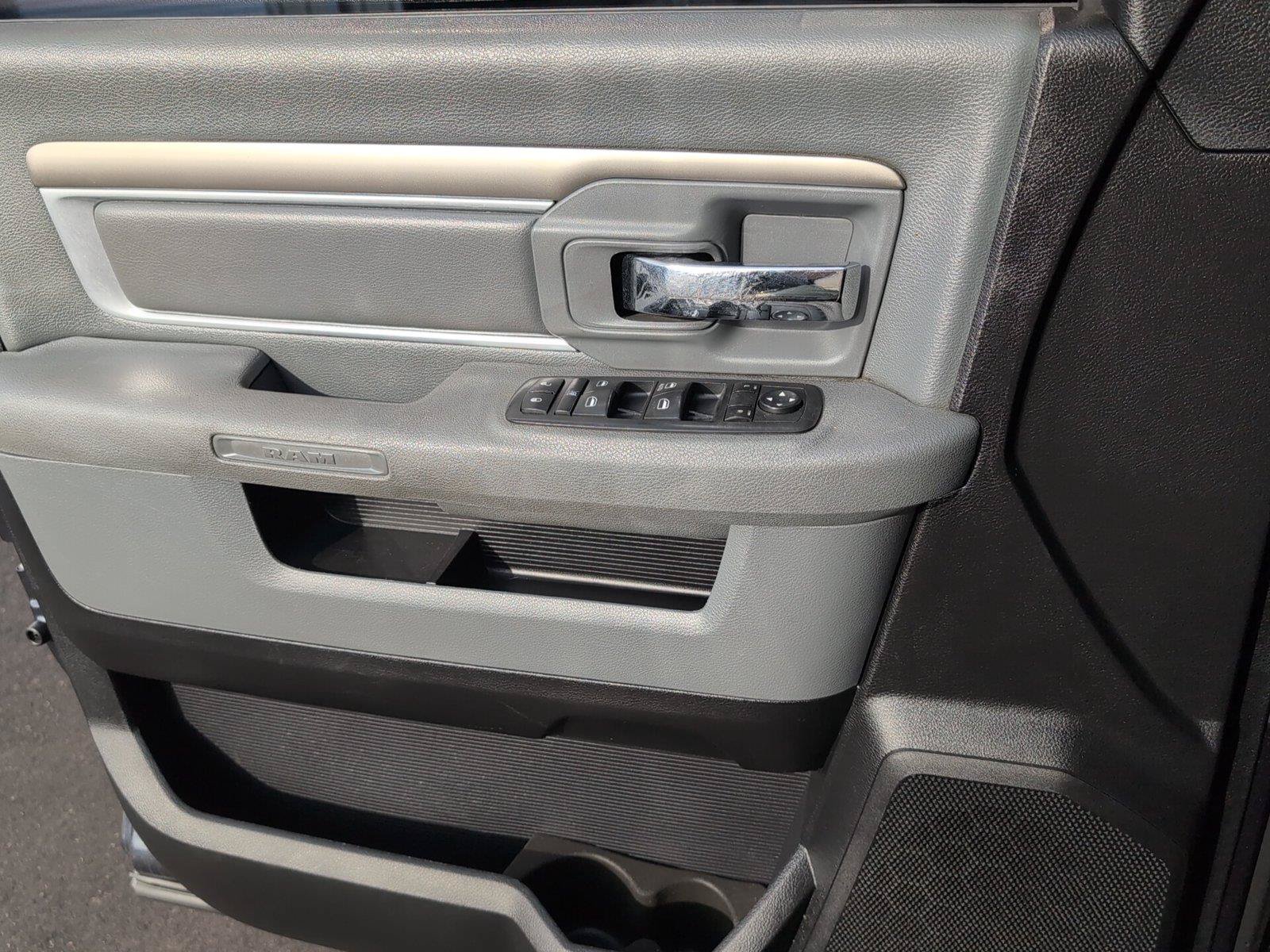 Used 2016 RAM 1500 Big Horn RWD image 17