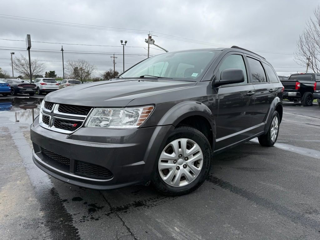 Used 2018 Dodge Journey SE image 1