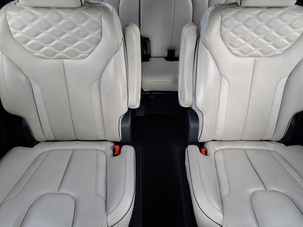 Used 2021 Hyundai Palisade Limited image 23