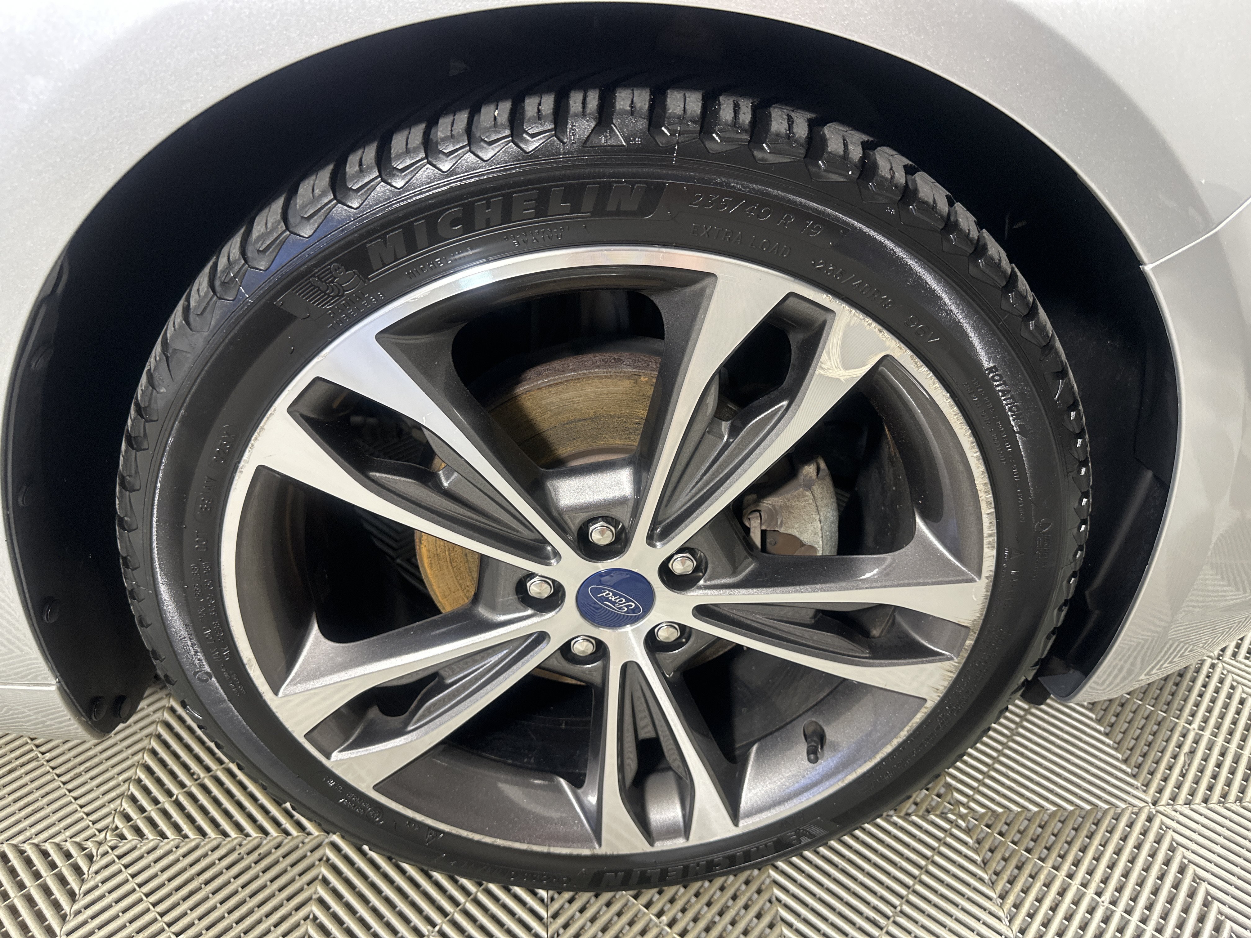 Used 2019 Ford Fusion Titanium AWD/4WD image 28