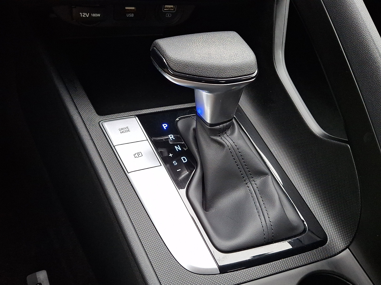 Certified 2023 Hyundai Elantra SEL w/ Preferred Accessory Package image 14