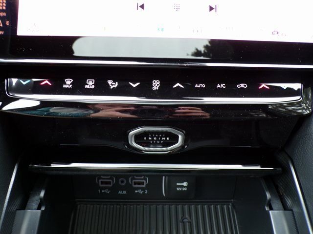 New 2026 Jeep Grand Cherokee Altitude AWD/4WD image 27