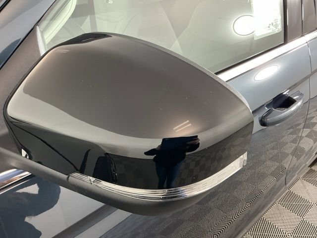 New 2026 Ford Expedition Max Platinum image 10