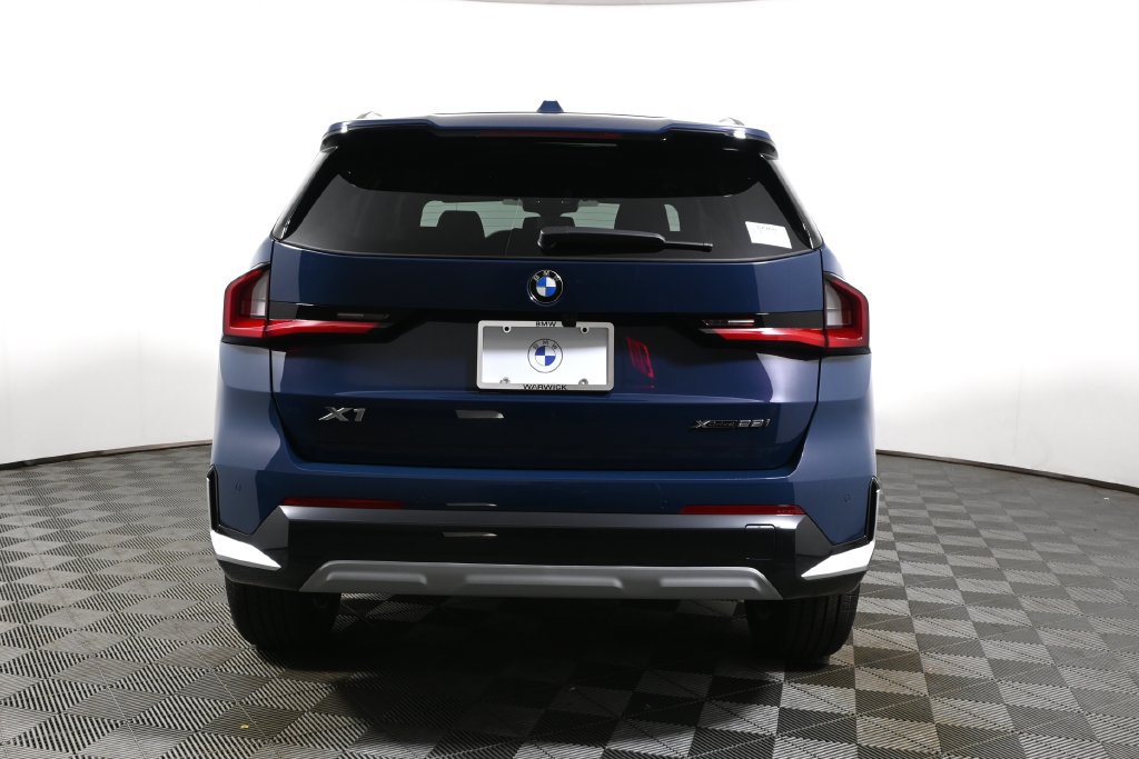 New 2027 BMW X1 xDrive28i AWD/4WD image 6