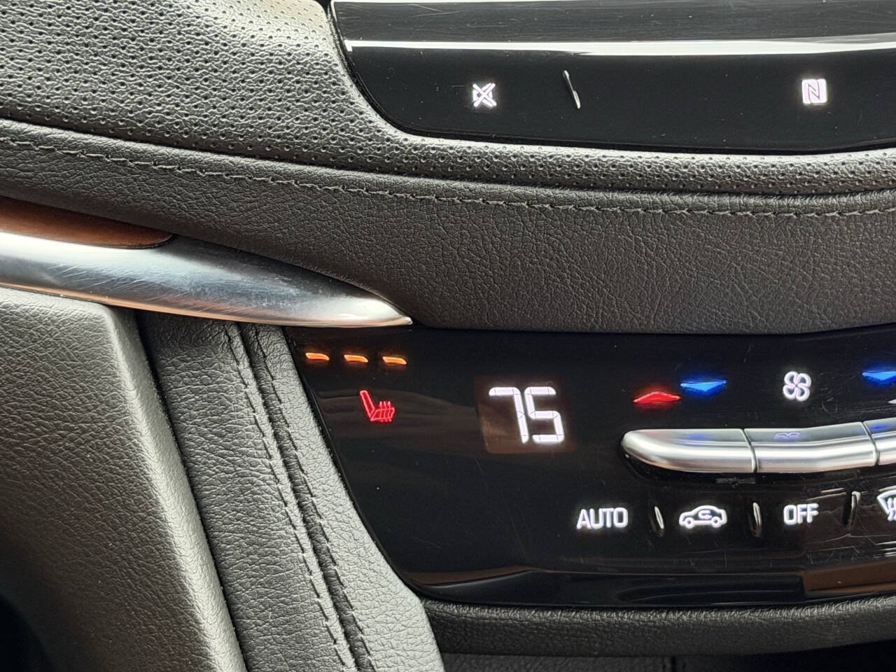 Used 2021 Cadillac XT5 Premium Luxury AWD/4WD image 33