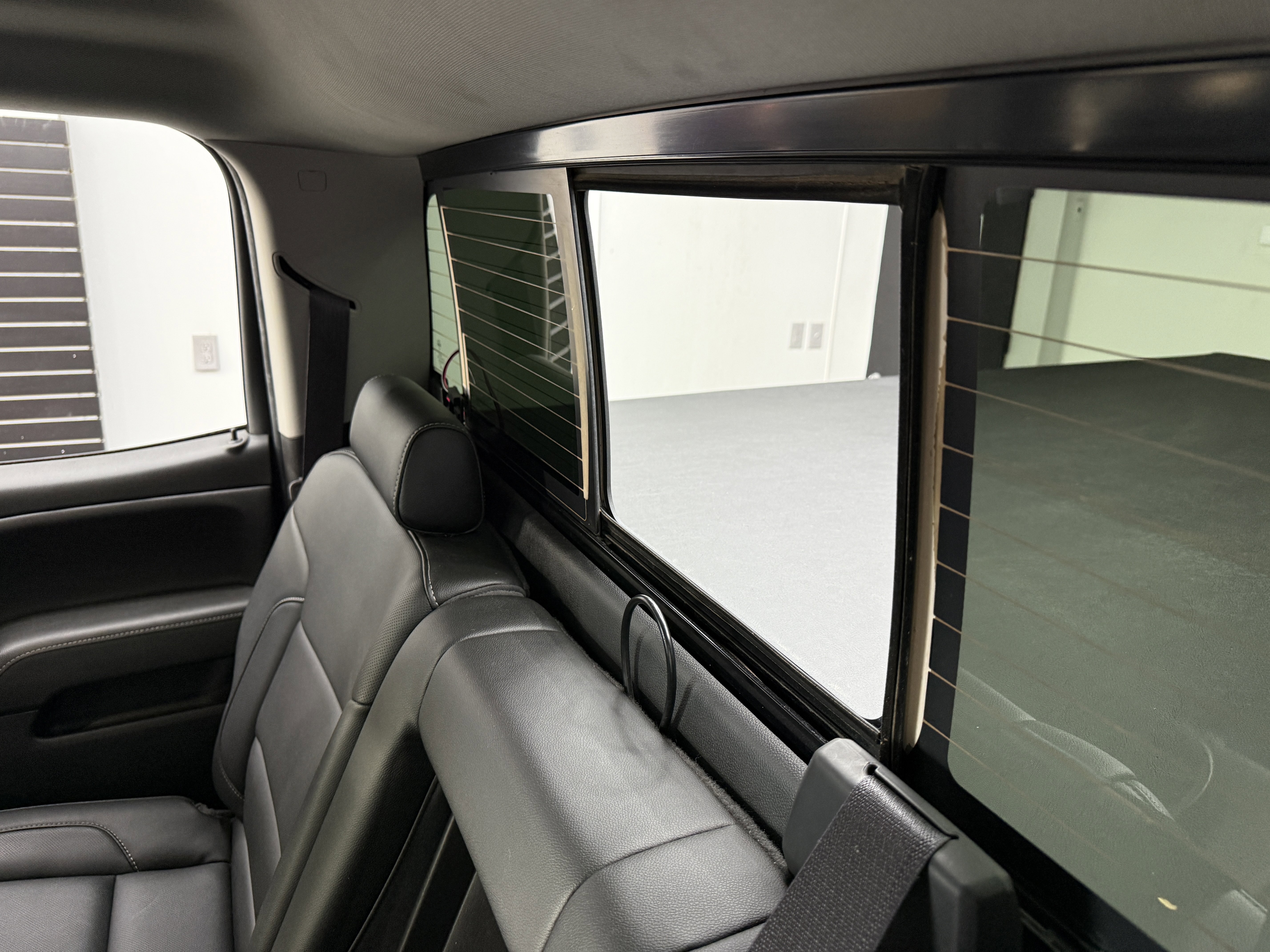 Used 2015 GMC Sierra 1500 SLT w/ SLT Crew Cab Value Package image 27