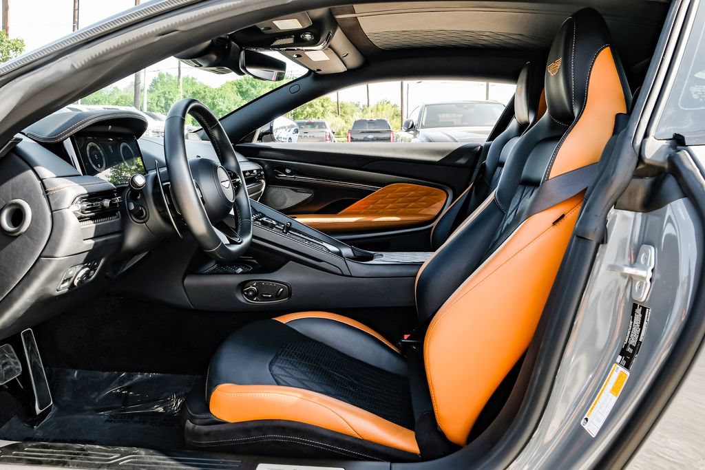 Used 2024 Aston Martin DB12 Coupe RWD image 36