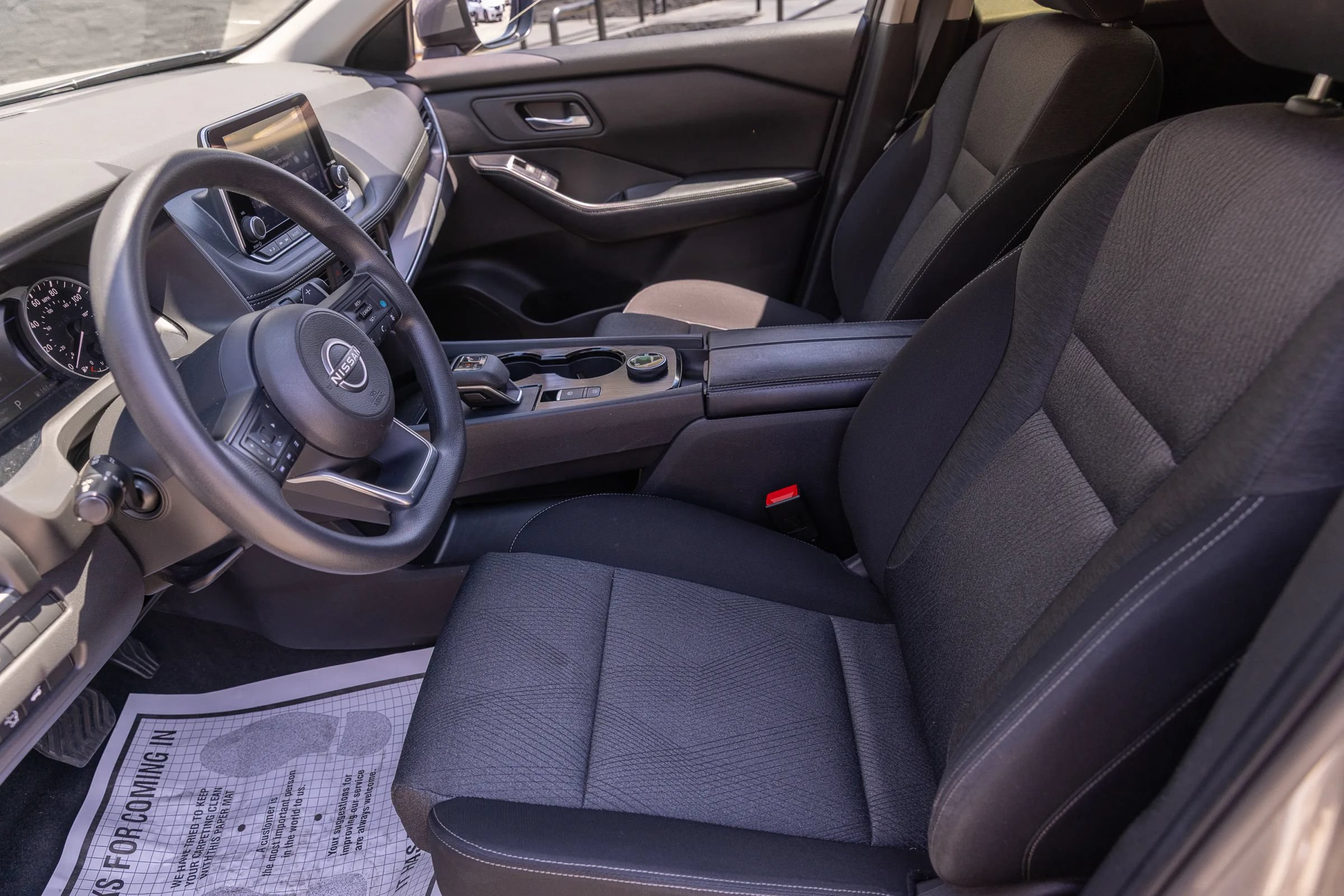 Used 2024 Nissan Rogue SV AWD/4WD image 18