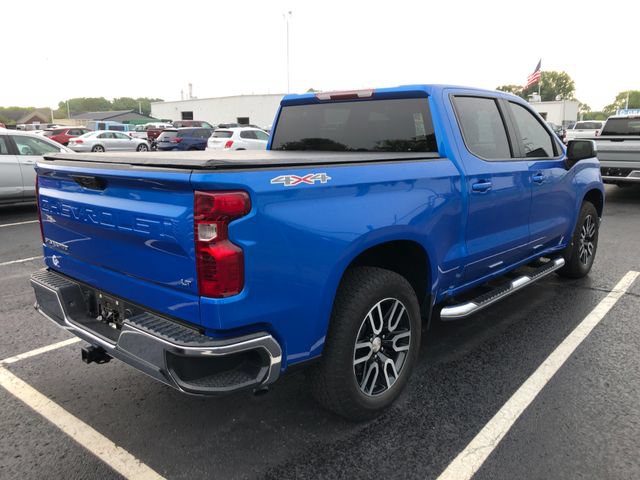 Used 2025 Chevrolet Silverado 1500 LT AWD/4WD image 4