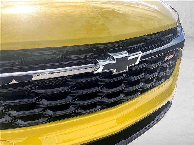 Used 2025 Chevrolet Trax RS FWD image 30