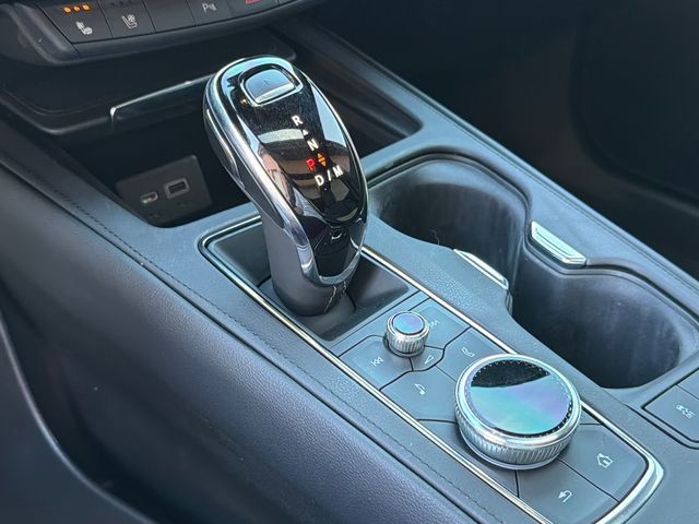 Used 2023 Cadillac XT4 Premium Luxury image 32