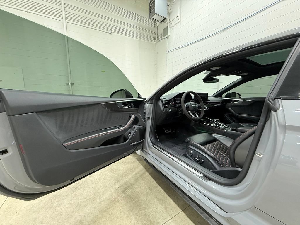 Used 2023 Audi RS 5 w/ Black Optic Carbon Package AWD/4WD image 35