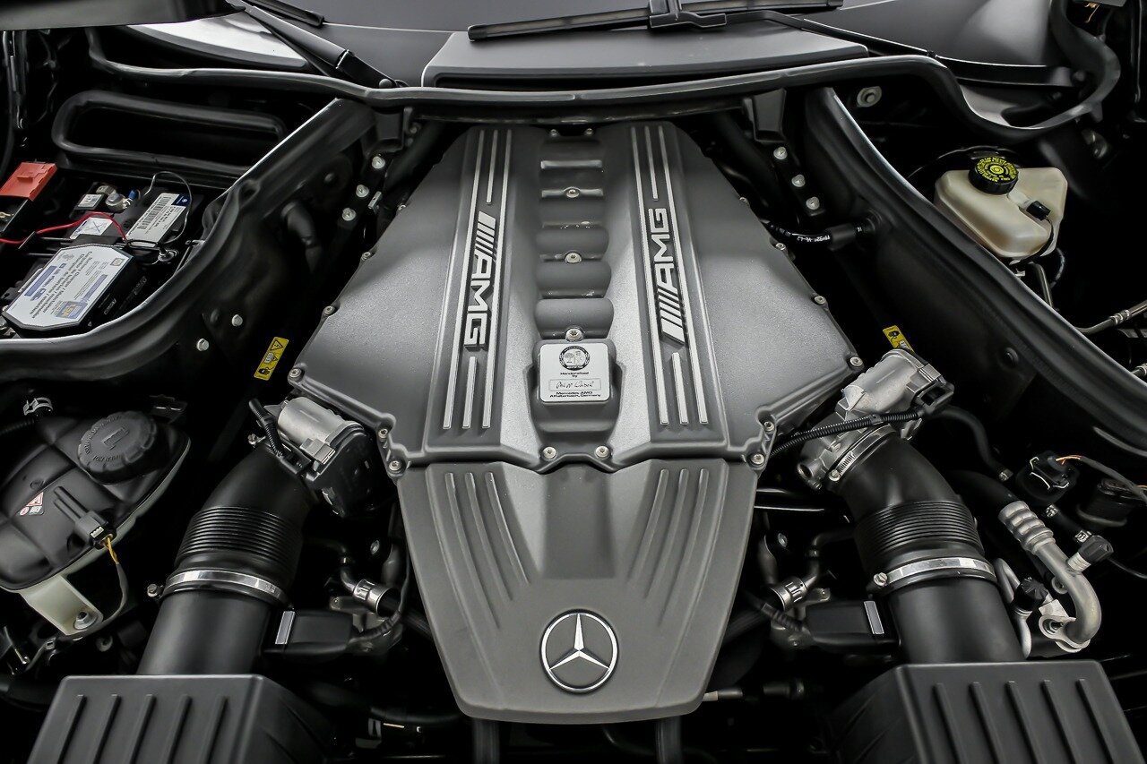 Used 2012 Mercedes-Benz SLS AMG Coupe image 18
