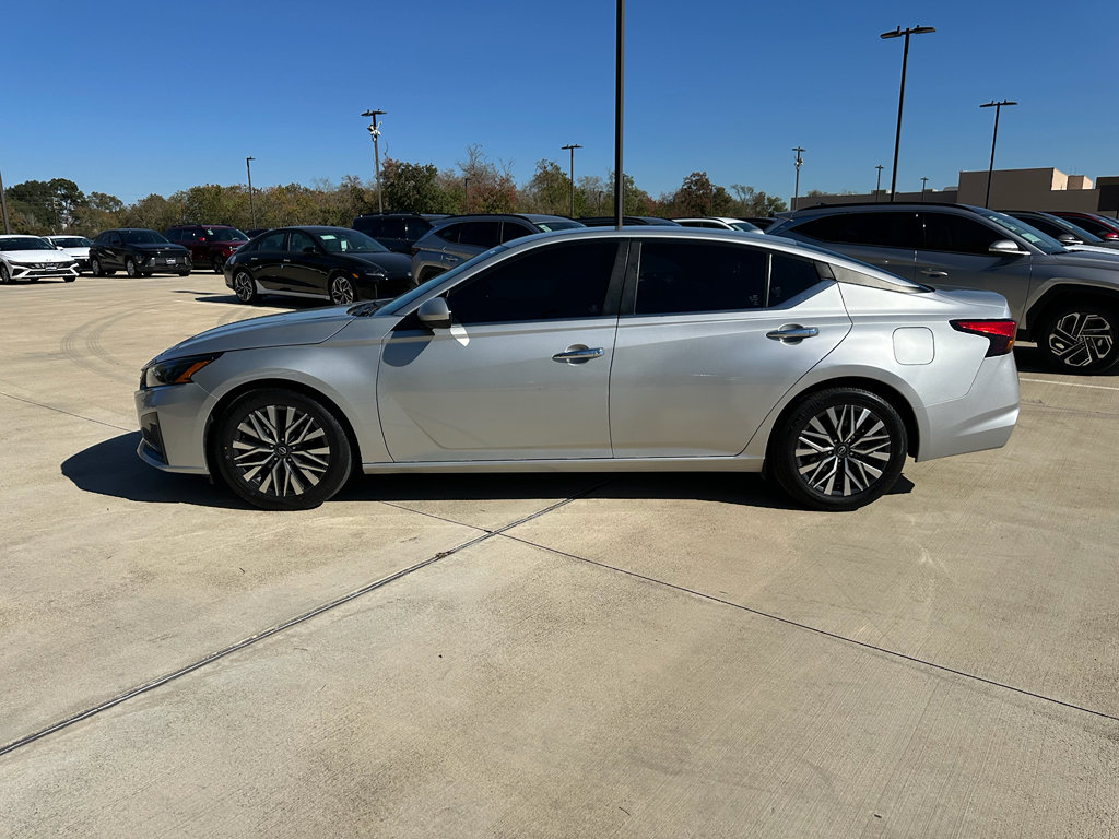 Used 2023 Nissan Altima 2.5 SV image 7