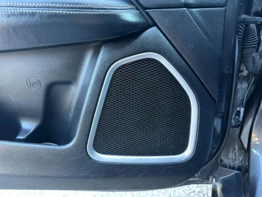 Used 2018 Jeep Compass Latitude image 24