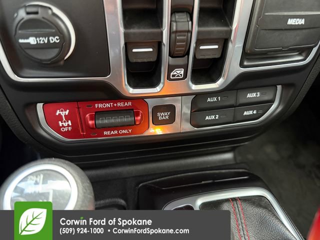 Used 2018 Jeep Wrangler Unlimited Rubicon w/ Cold Weather Group image 31