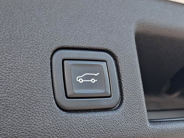 Used 2024 Chevrolet Equinox LT w/ LPO, Floor Liner Package AWD/4WD image 30
