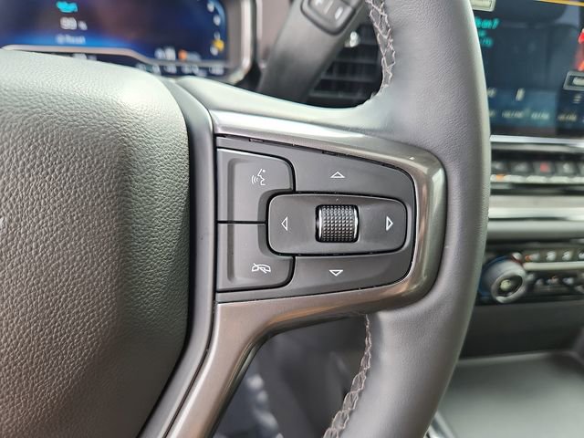 Used 2024 Chevrolet Silverado 2500 ZR2 w/ Technology Package image 23