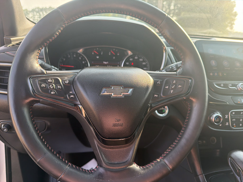 Used 2022 Chevrolet Equinox RS w/ RS Leather Package FWD image 12