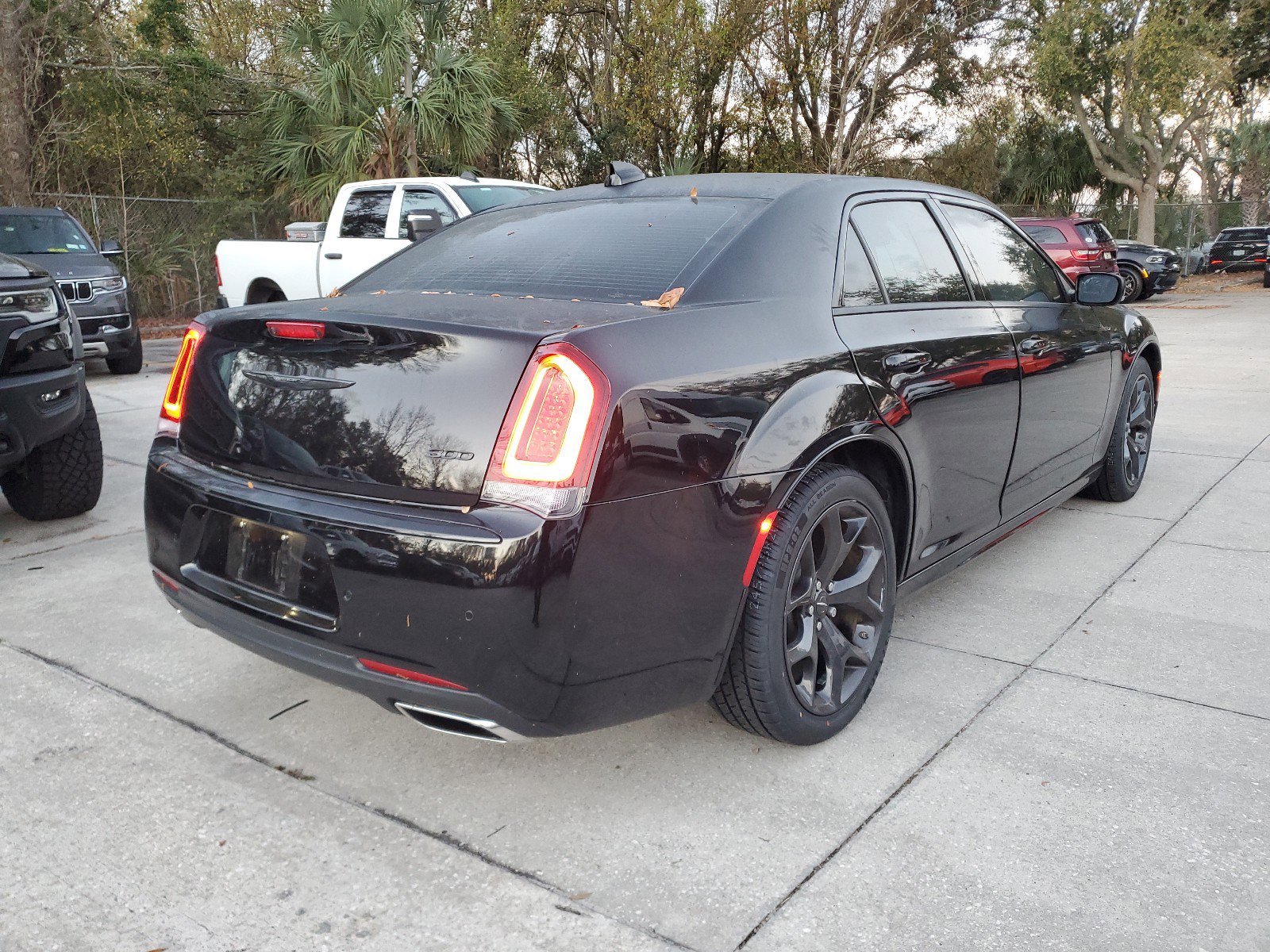 Certified 2023 Chrysler 300 Touring L w/ Popular Equipment Group image 3