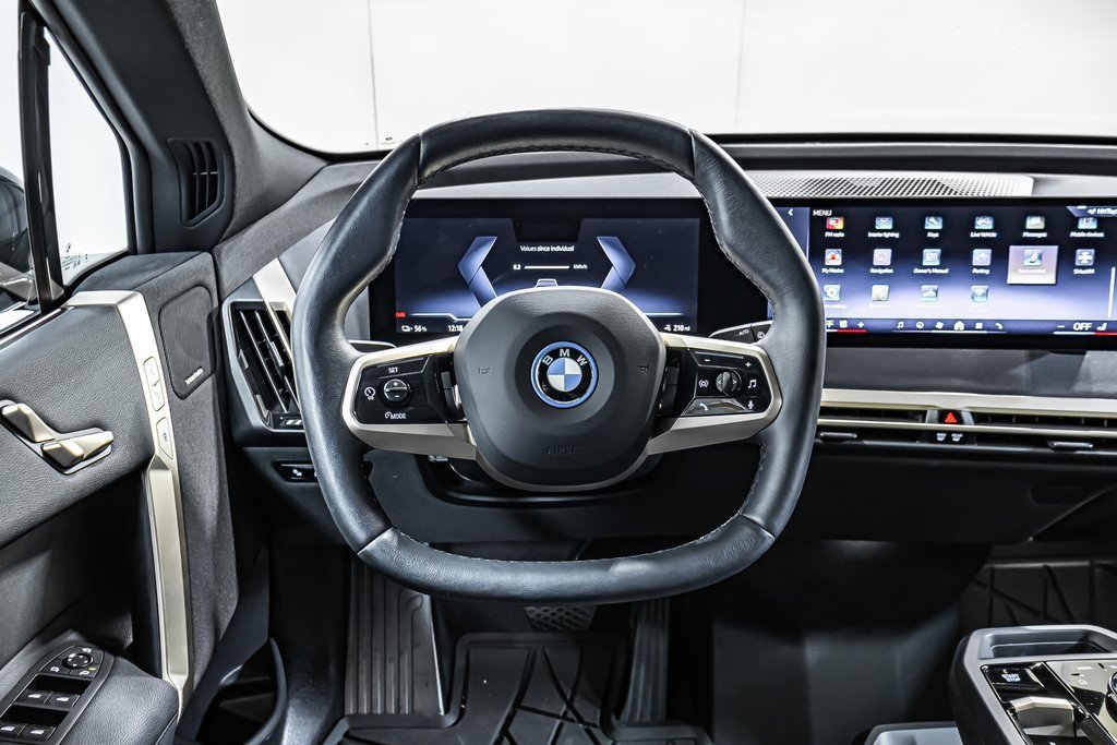 Used 2025 BMW iX xDrive50 image 14